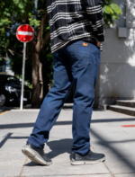 Pantalón clásico jean rígido - Imagen 4